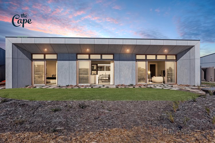 3 Periwinkle Place Cape Paterson 3995