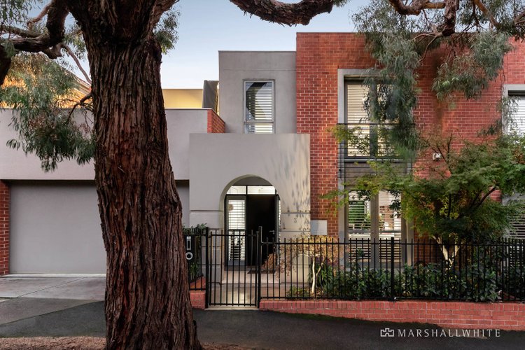 3 Pine Street