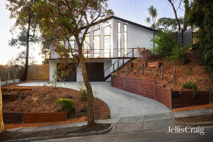 3 Quentin Way Eltham 3095