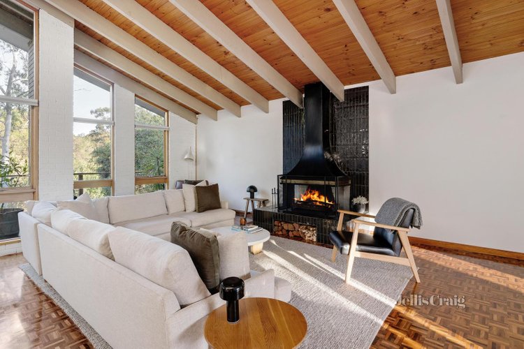 3 Quentin Way Eltham 3095