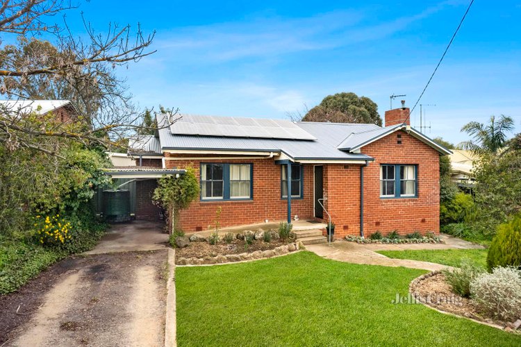 3 Richards Road Castlemaine 3450