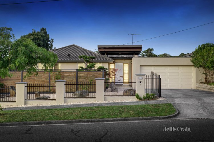 3 Sandhurst Avenue Doncaster East 3109