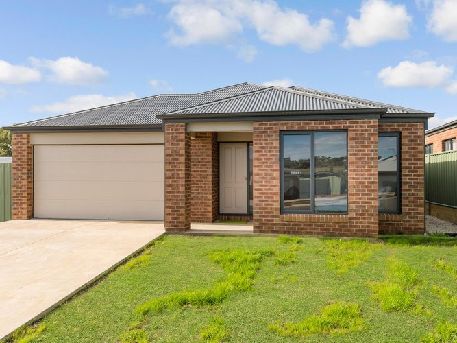 3 Shilney Court Campbells Creek 3451