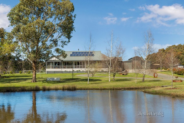3 Slatey Creek Road Woodend 3442