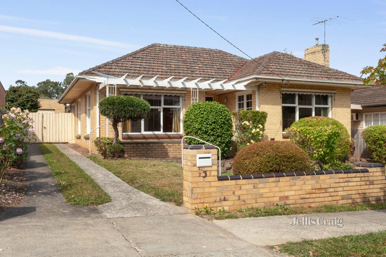 3 Stirling Road Blackburn South 3130