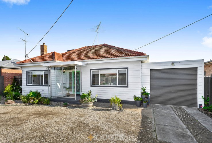 3 Walsgott Street North Geelong 3215