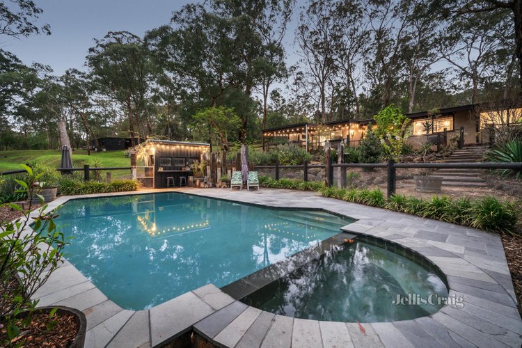 3 Yarra Braes Road Eltham 3095