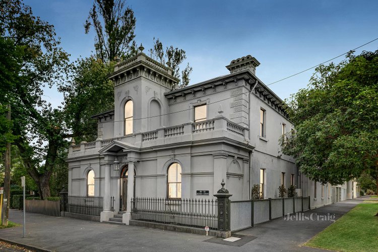 30-31 Howe Crescent South Melbourne 3205