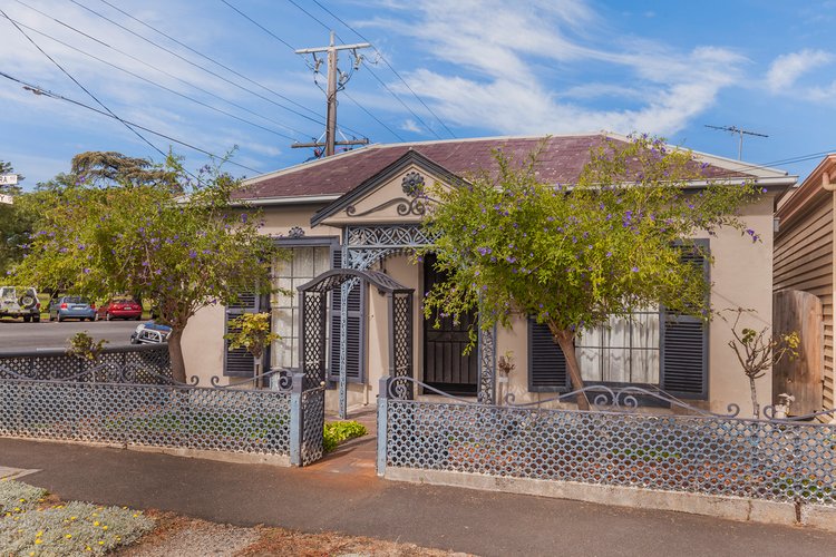 30 Alexandra Avenue, Geelong