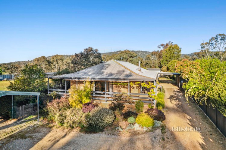 30 Barker Street Harcourt 3453