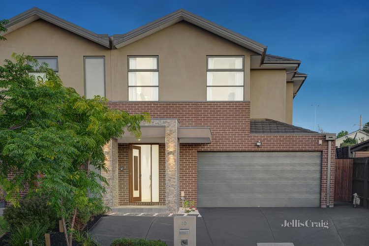 30 Barton Street Doncaster East 3109