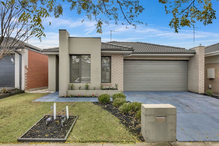 30 Beekeeper Road Armstrong Creek 3217