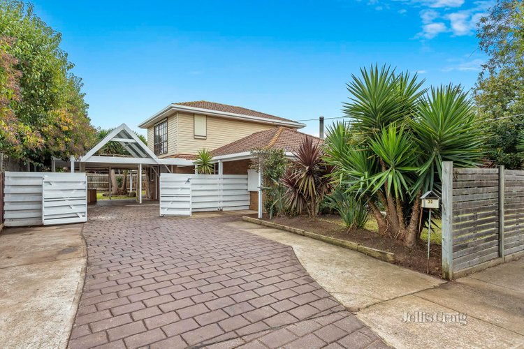 30 Cambridge Crescent Werribee 3030