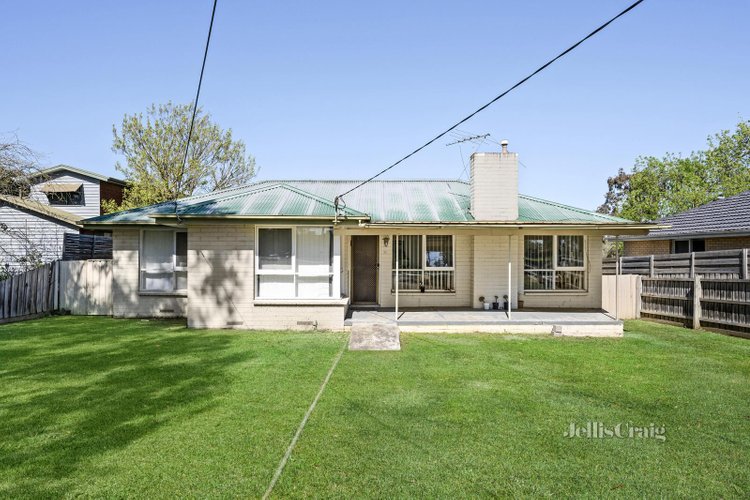 30 Cambridge Road Mooroolbark 3138