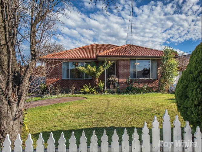 30 Denver Crescent Mulgrave 3170