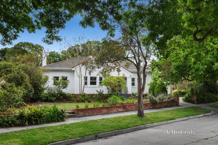 30 Lansell Crescent Camberwell 3124