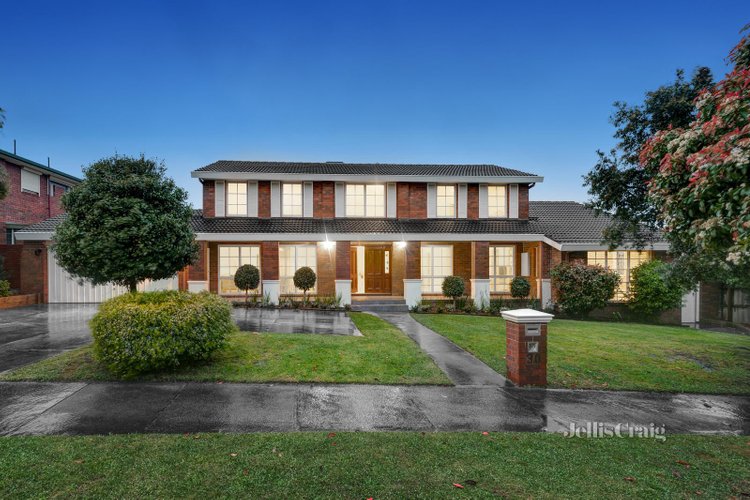 30 Leawarra Crescent Doncaster East 3109