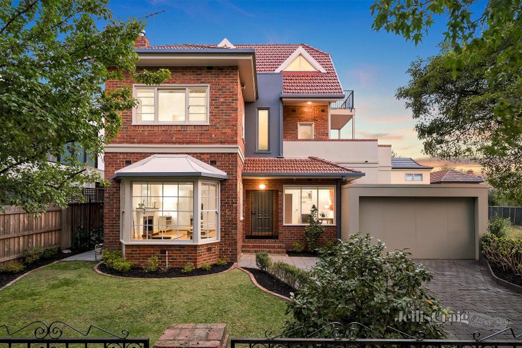 30 Leura Grove Hawthorn East 3123