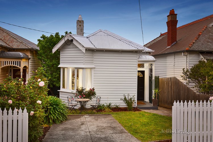 30 Ngarveno Street Moonee Ponds 3039