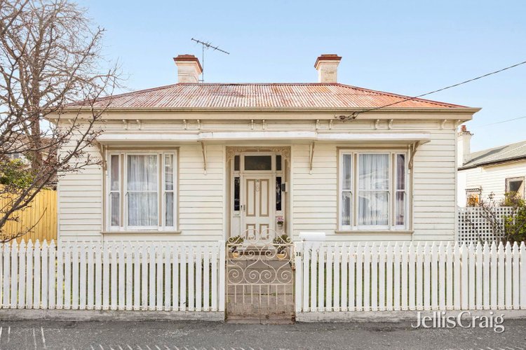 30 Roebuck Street Newtown 3220