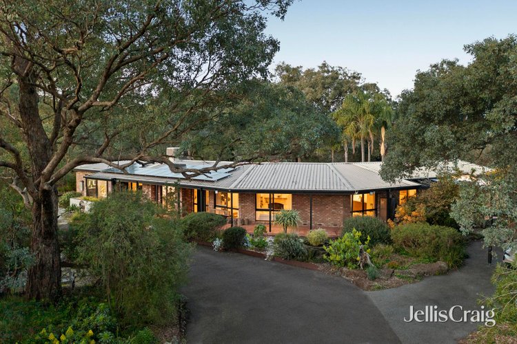 30 Shorts Road Eltham 3095