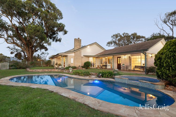 30 Thomas Road Arthurs Creek 3099