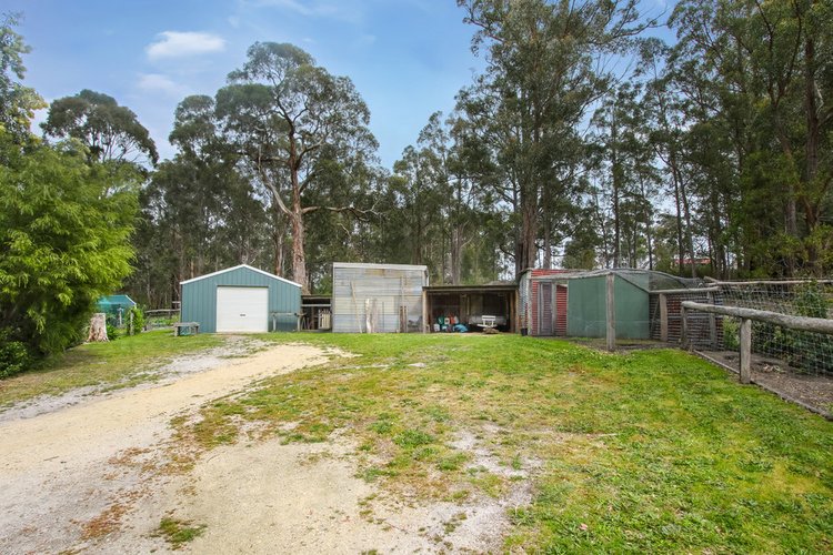 300 Great Alpine Road, Bruthen