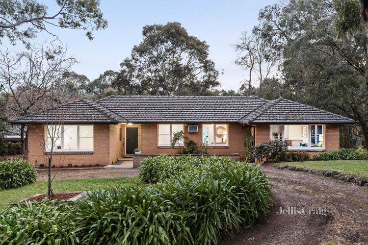 301 Old Warrandyte Road Ringwood North 3134