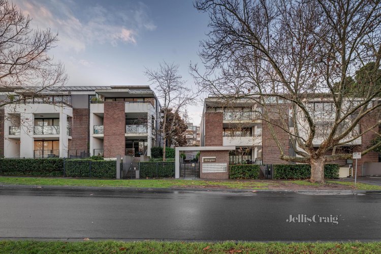 301 55 Chaucer Crescent Canterbury 3126
