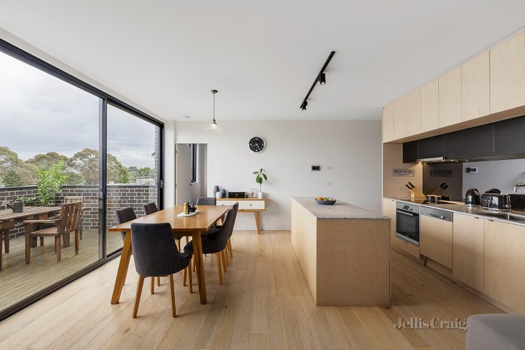 301/729 Burwood Road Hawthorn East 3123