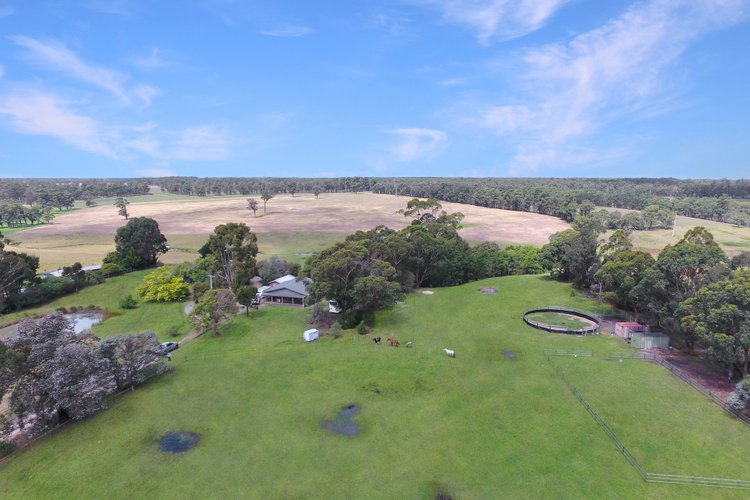 302 Simpsons Creek Road, Simpsons&nbsp;Creek