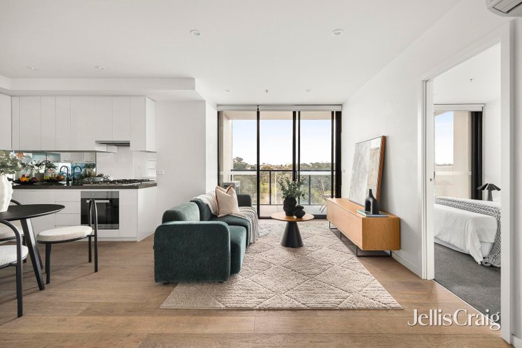 302 2 Moonering Drive Coburg 3058
