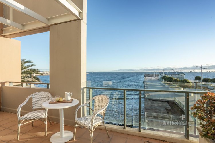 302 2 Pier Street Port Melbourne 3207