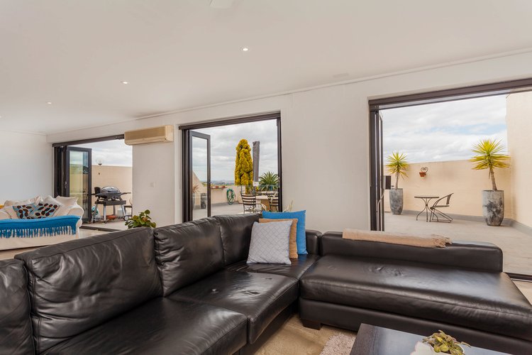 302/64 Eastern Beach, Geelong