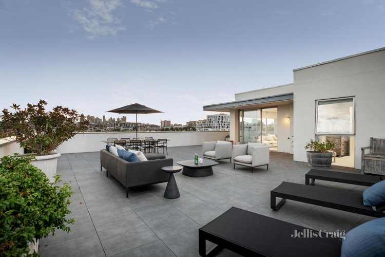 302 65 Stawell Street Richmond 3121