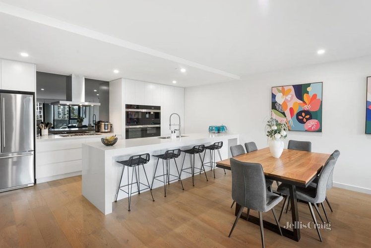303/600 Doncaster Road Doncaster 3108