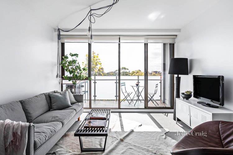 304 353 Napier Street Fitzroy 3065