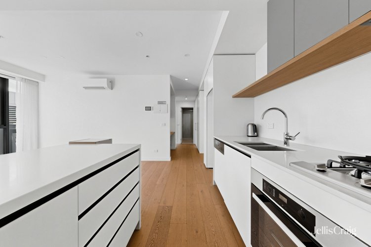 305/8 Sturt Street  Essendon 3040