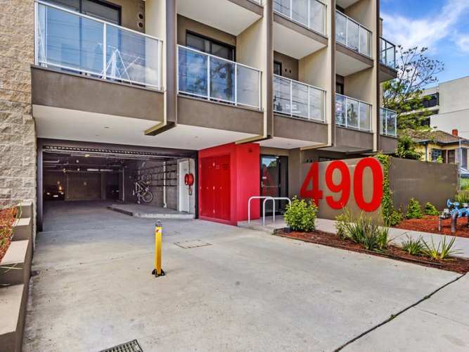 306 490 Elgar Rd  Box Hill 3128