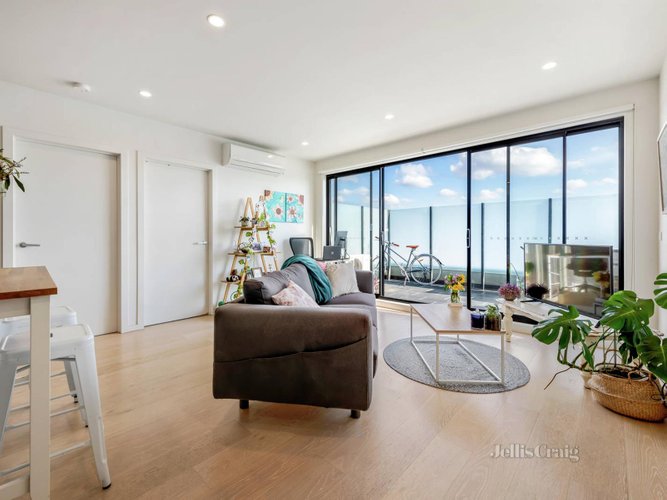 306 53 Gaffney Street Coburg 3058