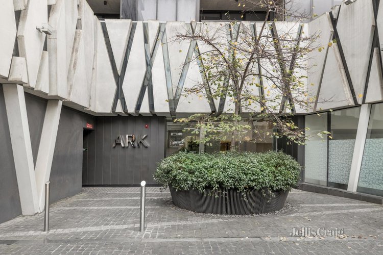 307 253 Bridge Road Richmond 3121