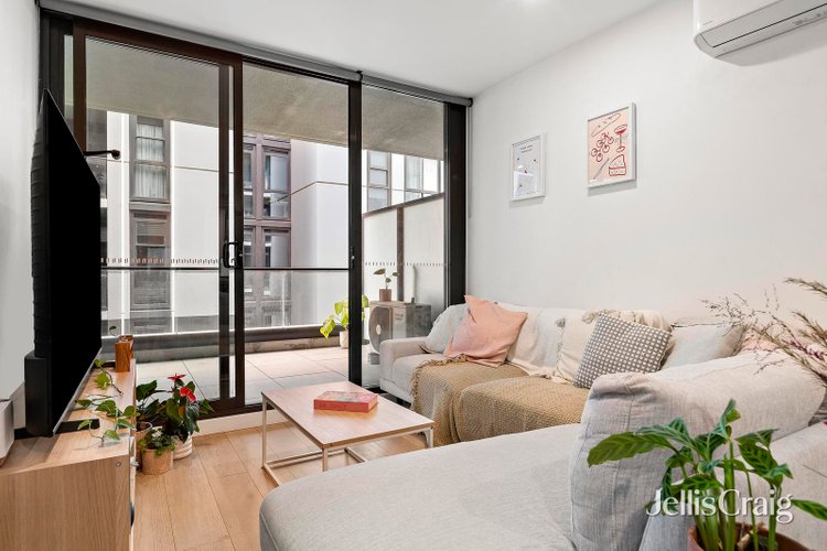 307 3 Olive York Way Brunswick West 3055