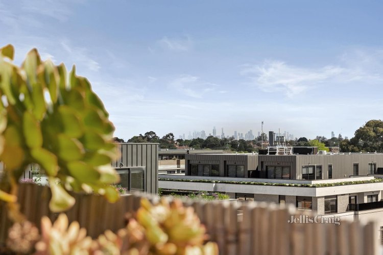 308 21-25 Nicholson Street Bentleigh 3204