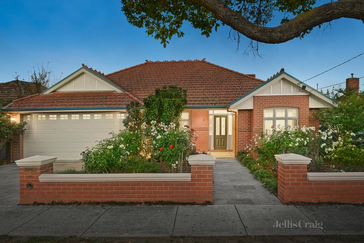 31 Birdwood Street Box Hill South 3128