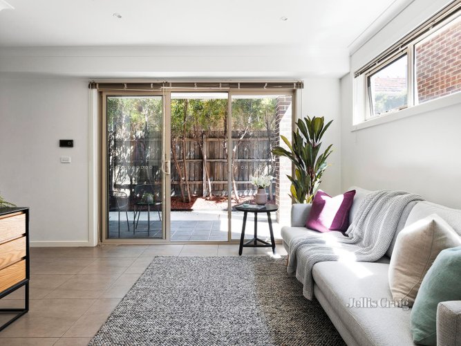 3 1 Bond Street Preston 3072