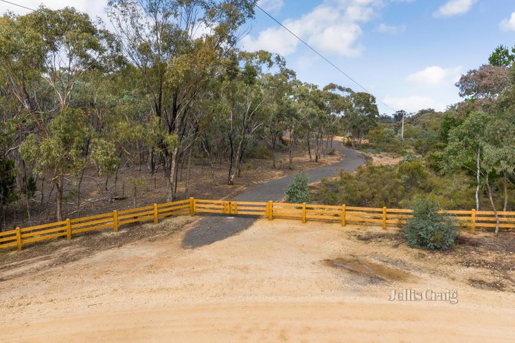 31 Congdon Road Barkers Creek 3451