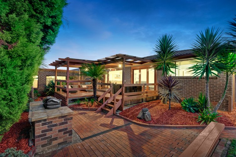 31 Coonawarra Drive Vermont South 3133