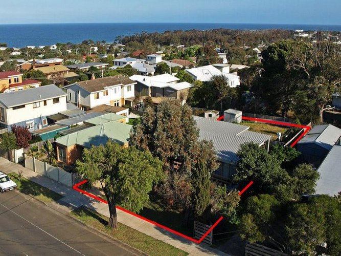 31 Darian Road, Torquay