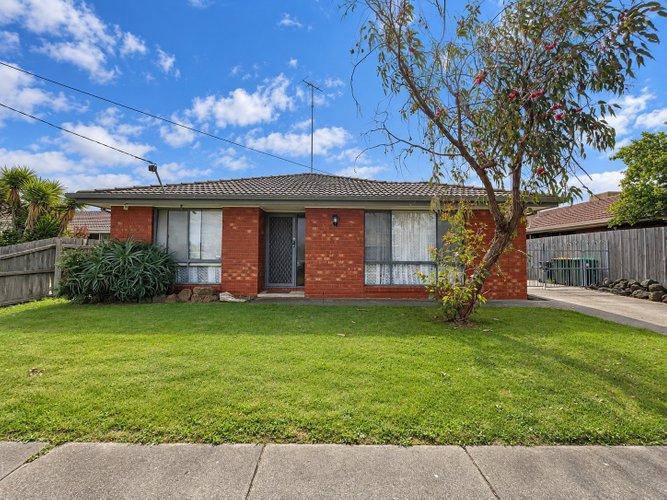 31 Govett Crescent St Albans Park 3219