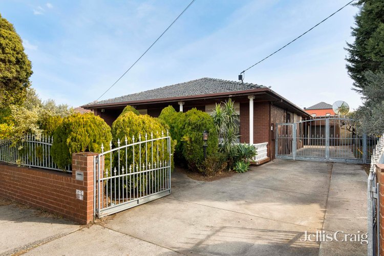 31 Joffre Street Reservoir 3073